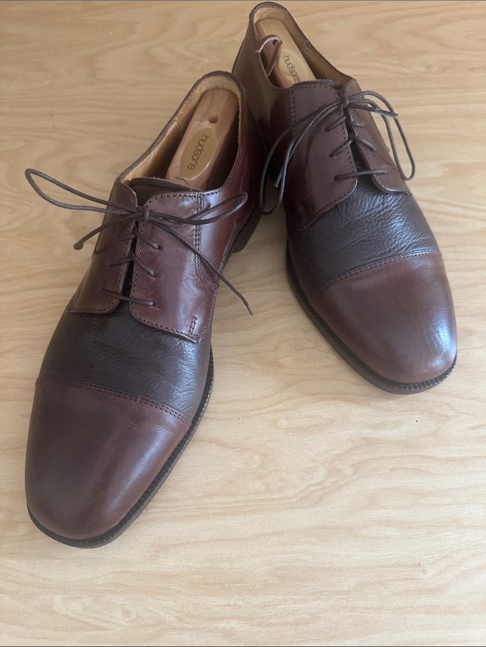 Pronto Uomo Two-Tone Brown Leather Cap-Toe Derby Shoes